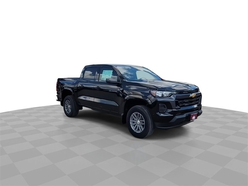 2026 Chevrolet Colorado LT photo 2