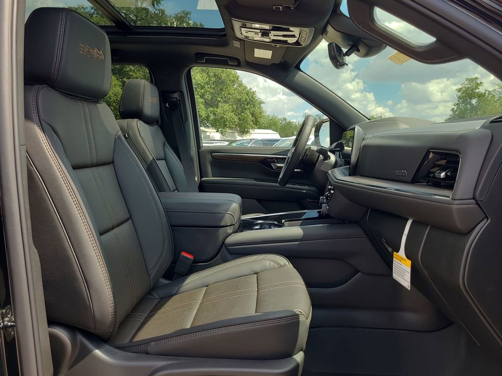 2026 Chevrolet Suburban High Country - Photo 29