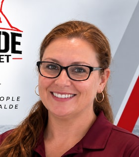 Staff member Angela Burton from ID_7b8704