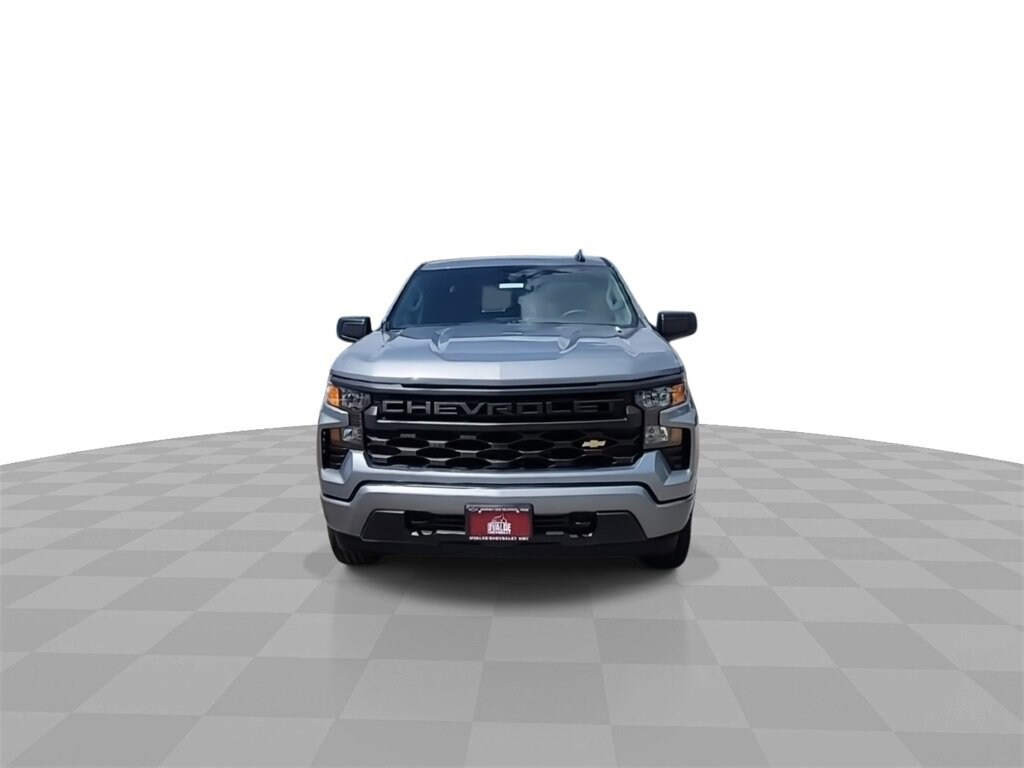 2026 Chevrolet Silverado 1500 Custom photo 3
