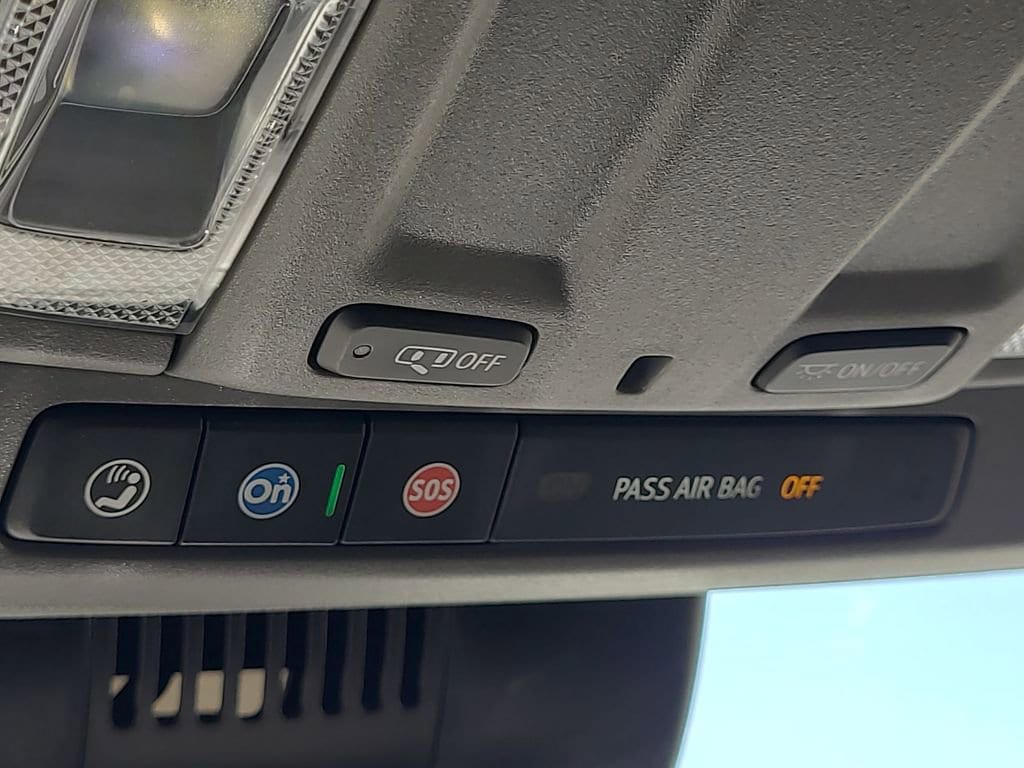2025 Chevrolet Silverado 1500 LT - Photo 36