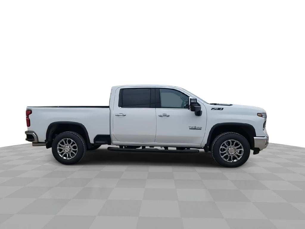 2026 Chevrolet Silverado 2500 HD LTZ - Photo 9