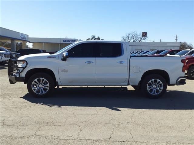 Used 2022 Chevrolet Silverado 1500 LTZ with VIN 1GCUDGEL7NZ554057 for sale in Uvalde, TX