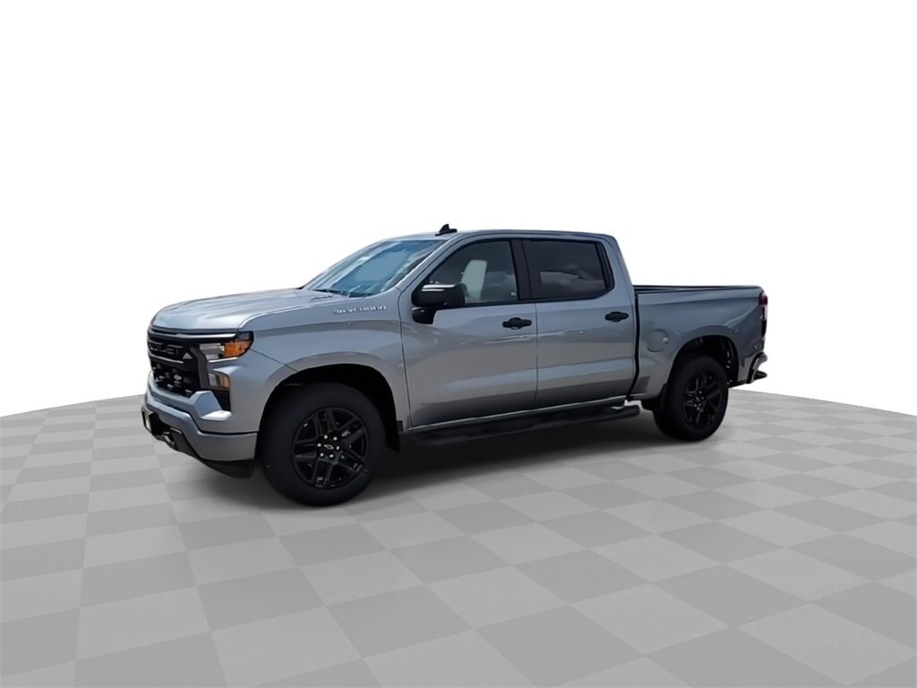 2026 Chevrolet Silverado 1500 Custom photo 4