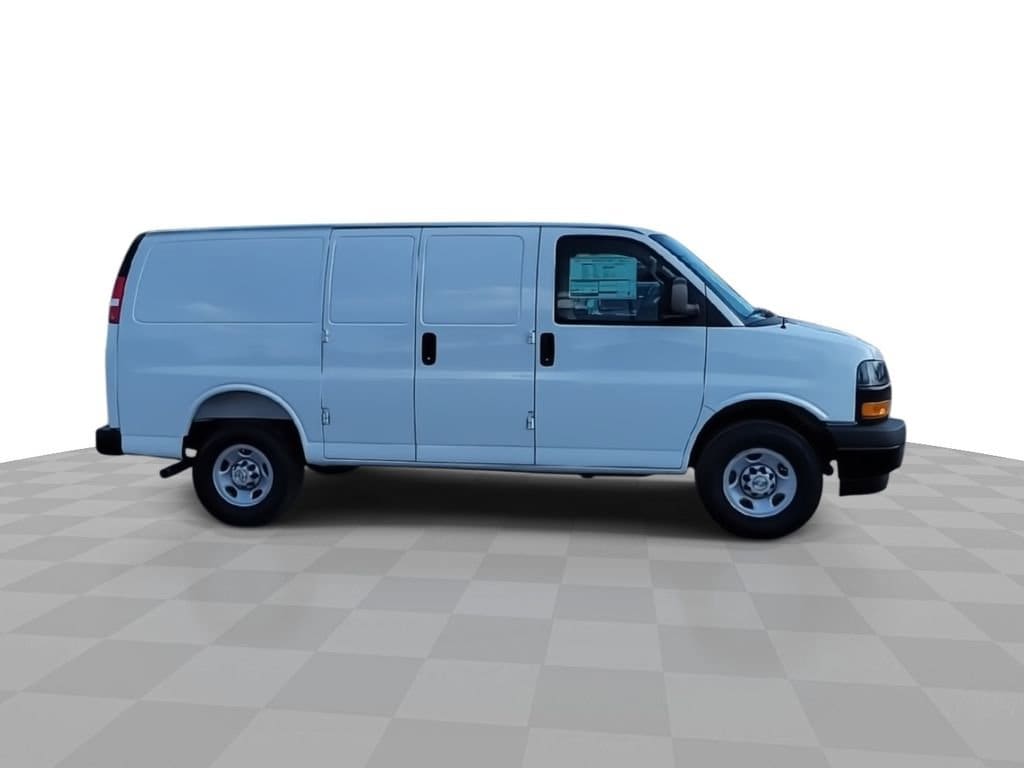 2025 Chevrolet Express Cargo Work Van - Photo 9