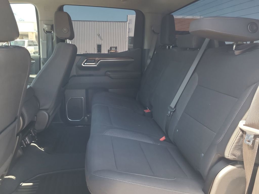 2025 Chevrolet Silverado 1500 LT - Photo 26