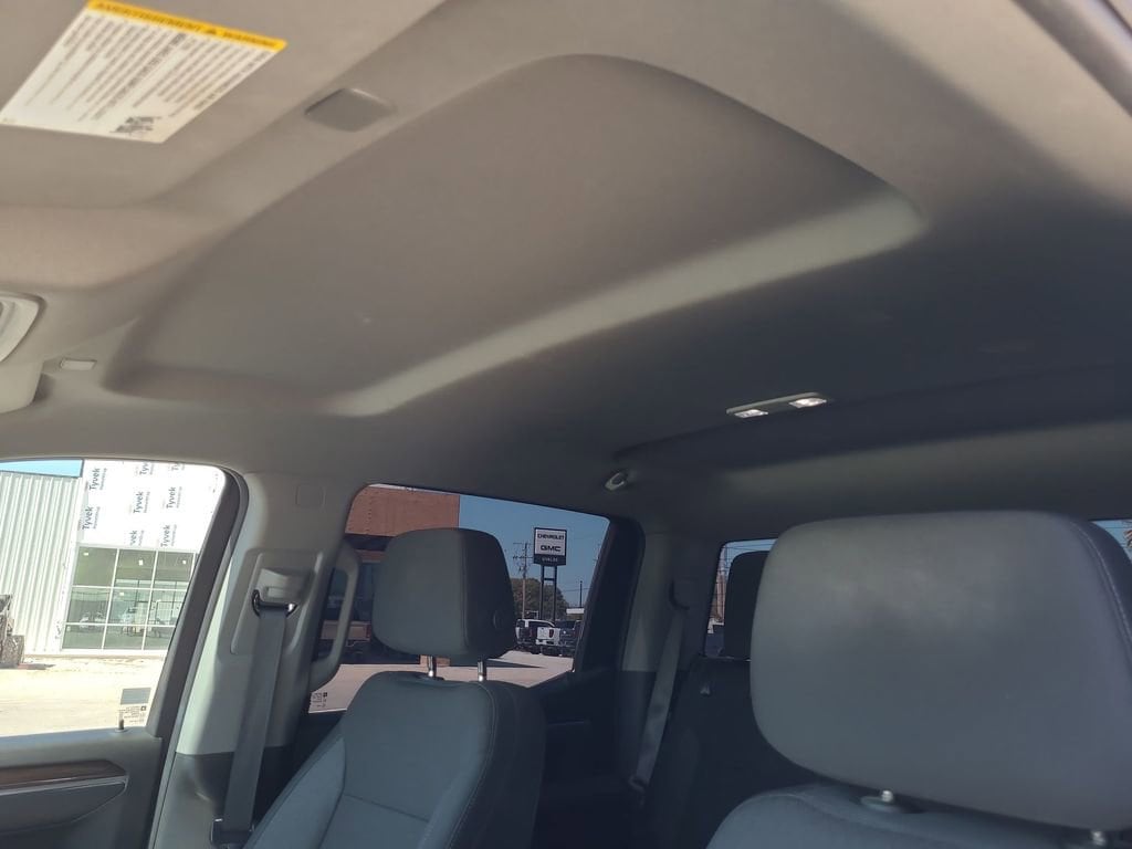 2025 Chevrolet Silverado 1500 LT - Photo 19