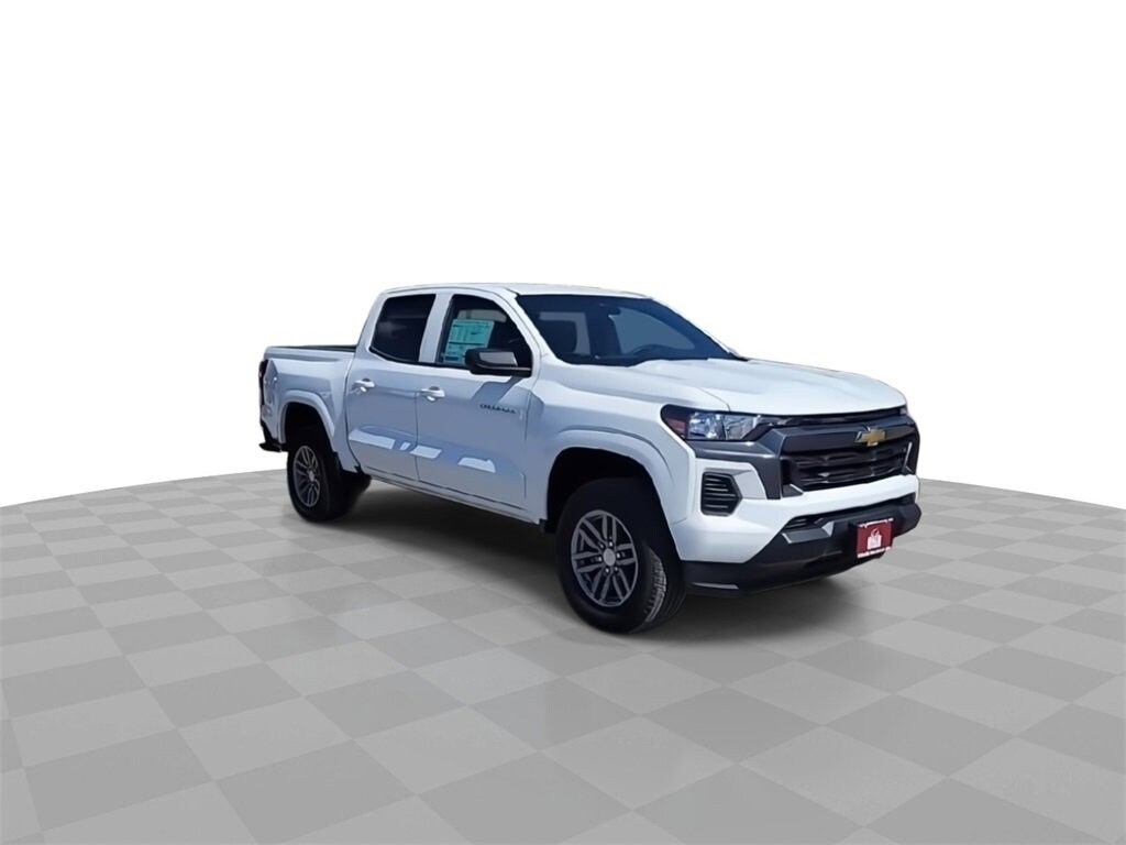 2026 Chevrolet Colorado LT photo 2