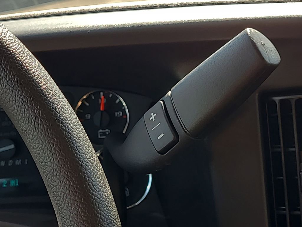 2025 Chevrolet Express Cargo Work Van - Photo 16