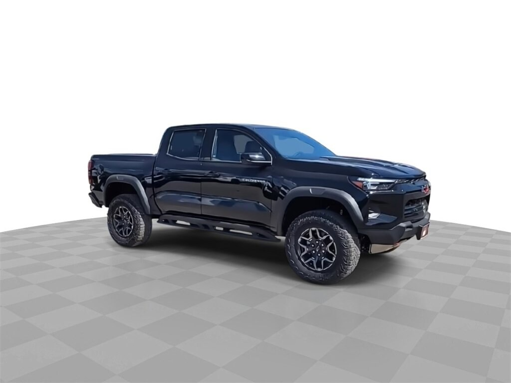 2026 Chevrolet Colorado ZR2 photo 2