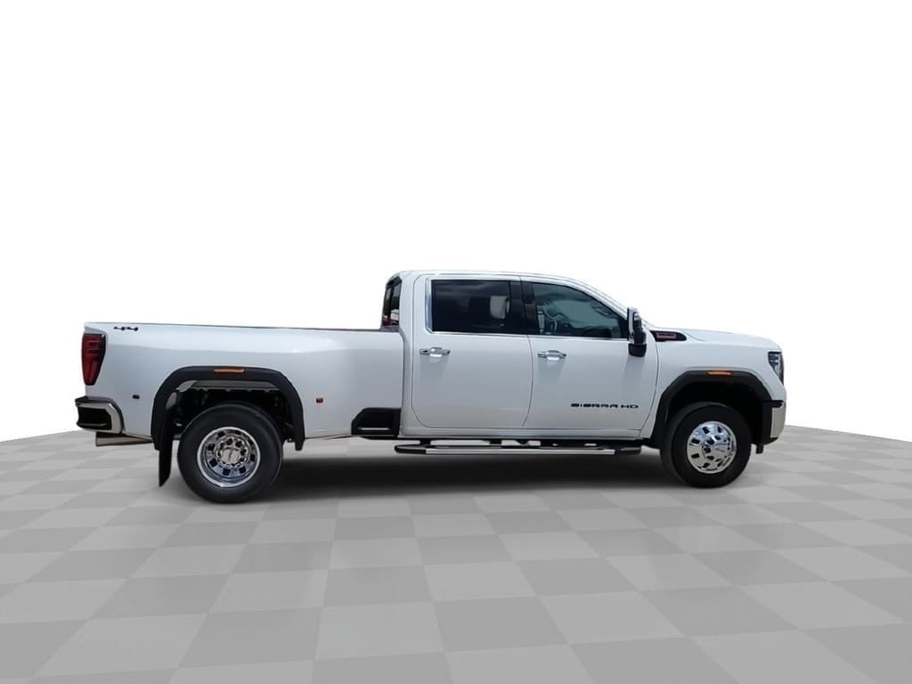 2026 GMC Sierra 3500HD SLT - Photo 9