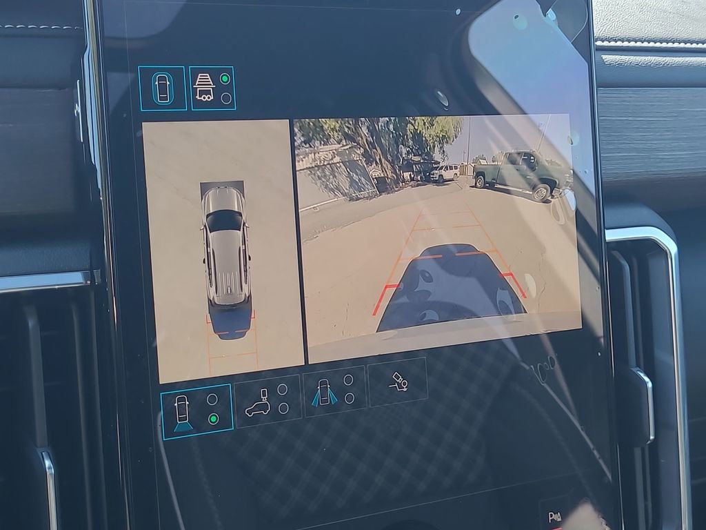 2026 GMC Acadia Denali - Photo 15