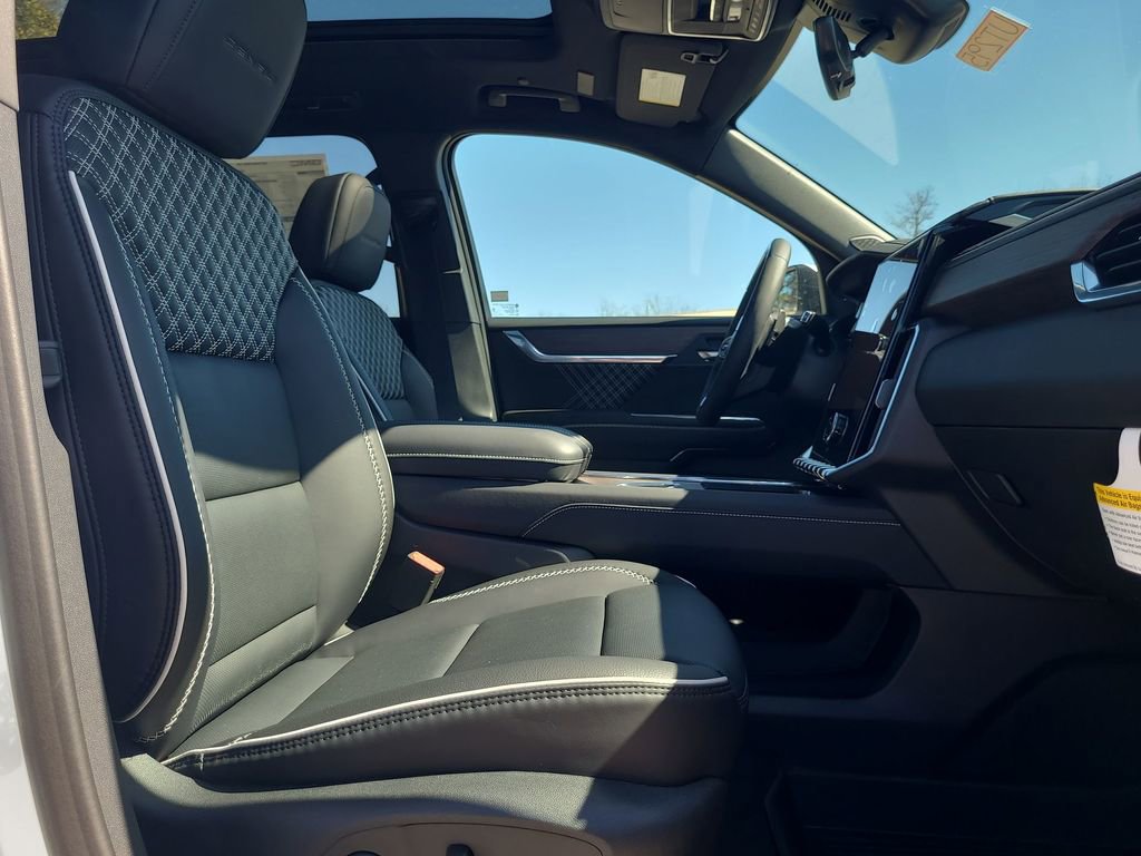 2026 GMC Acadia Denali - Photo 29