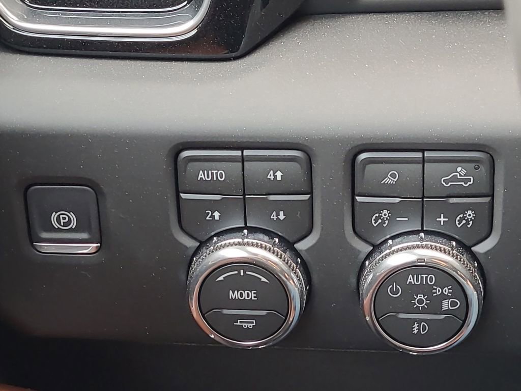 2026 GMC Sierra 3500HD Denali Ultimate - Photo 18