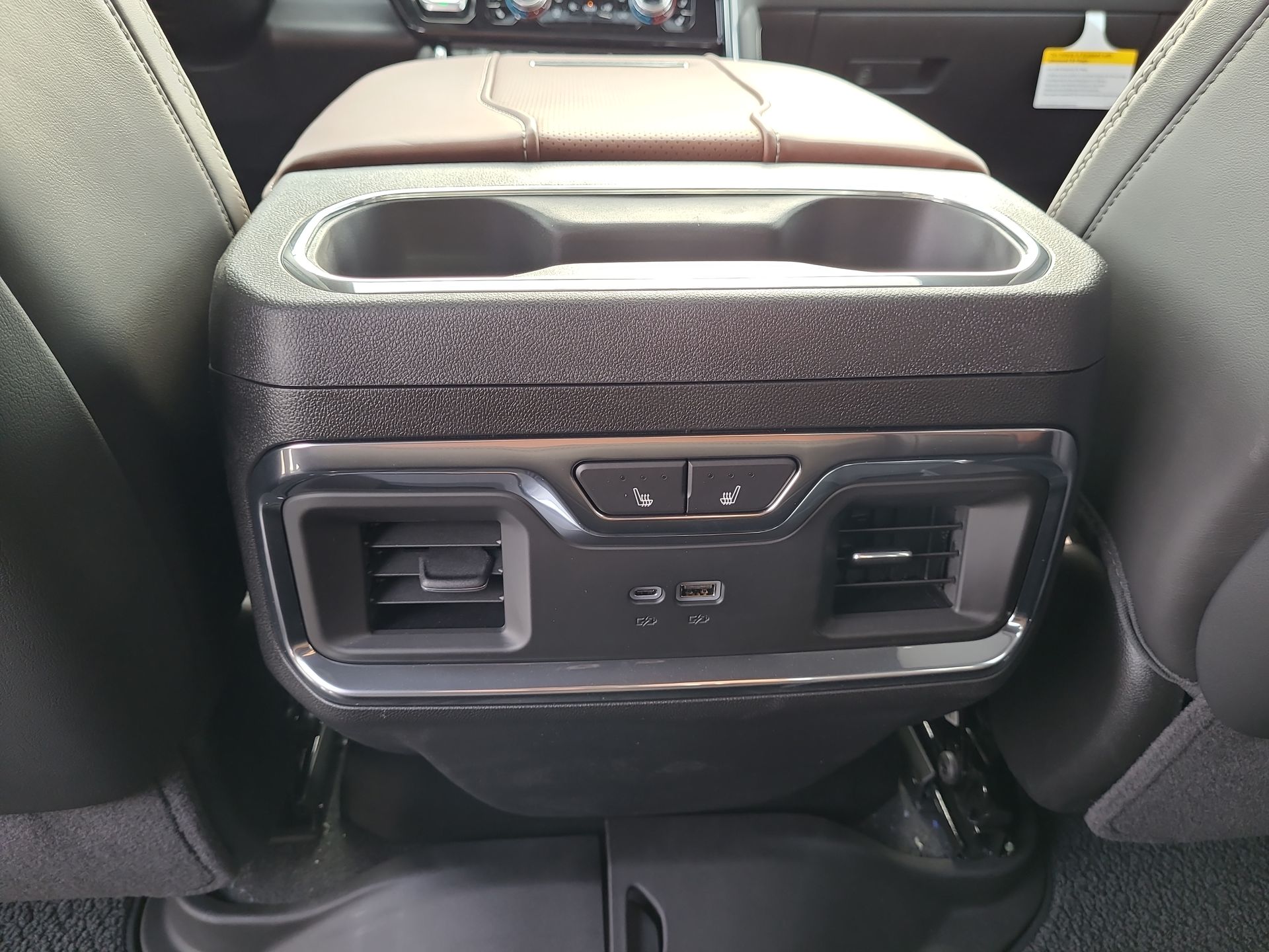 2026 GMC Sierra 3500HD Denali Ultimate - Photo 82