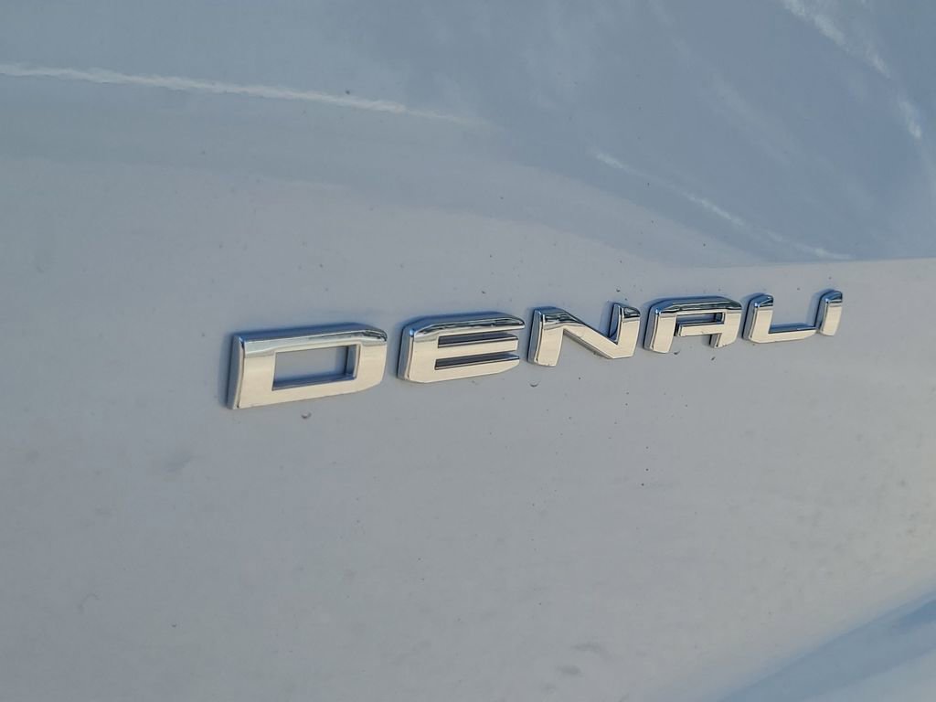 2026 GMC Acadia Denali - Photo 33