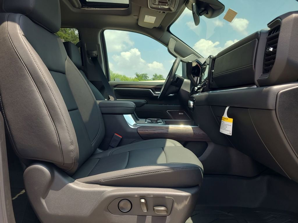 2026 GMC Sierra 3500HD SLT - Photo 29