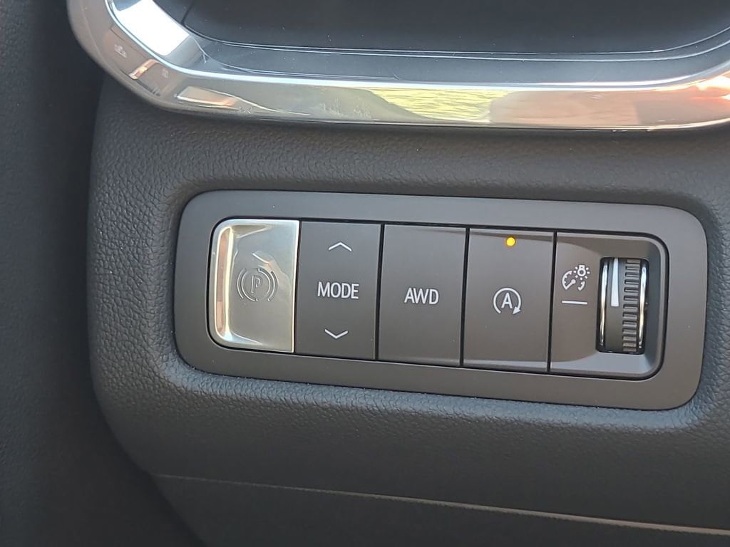 2026 GMC Acadia Denali - Photo 18