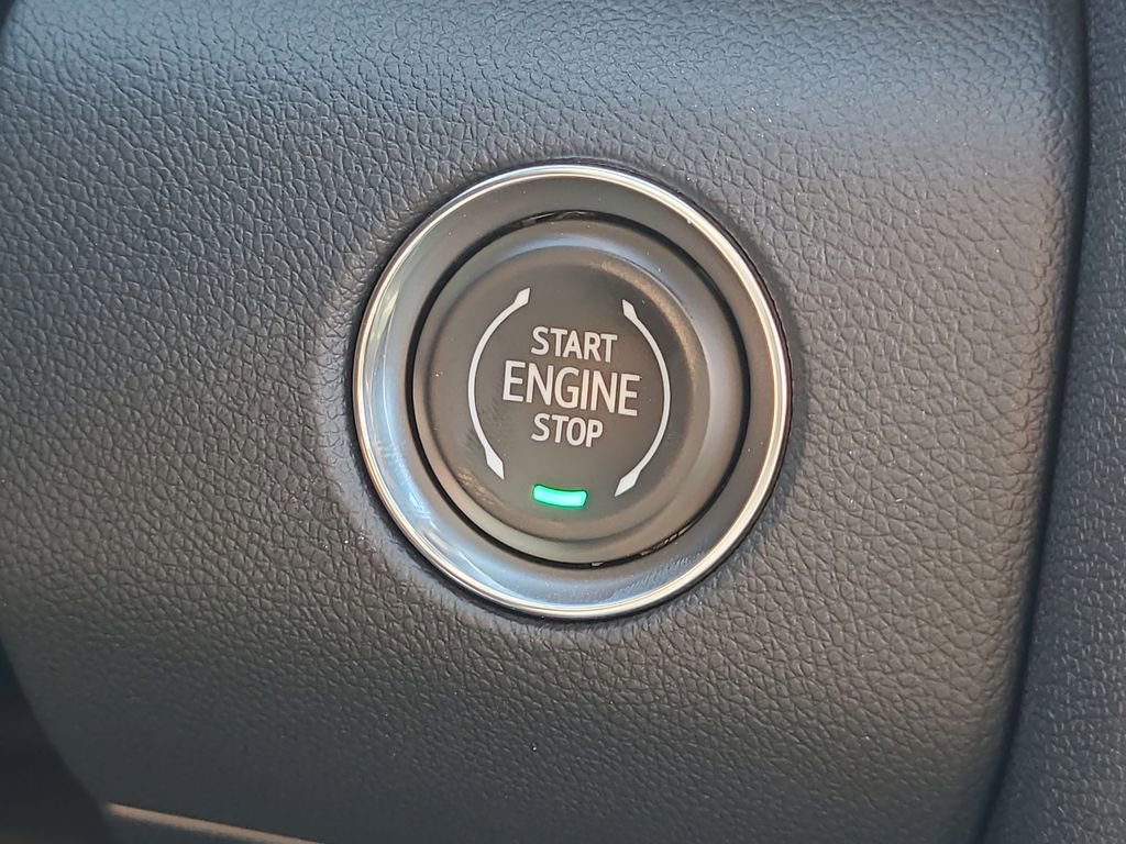 2026 GMC Acadia Denali - Photo 17