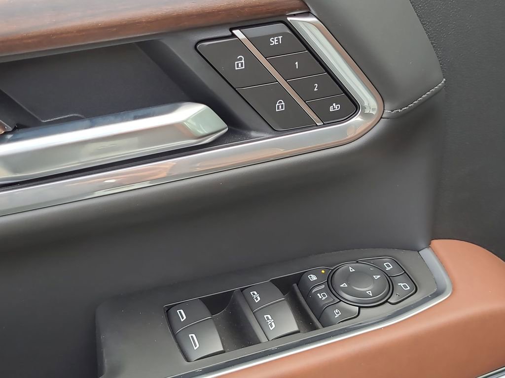 2026 GMC Sierra 3500HD Denali Ultimate - Photo 24