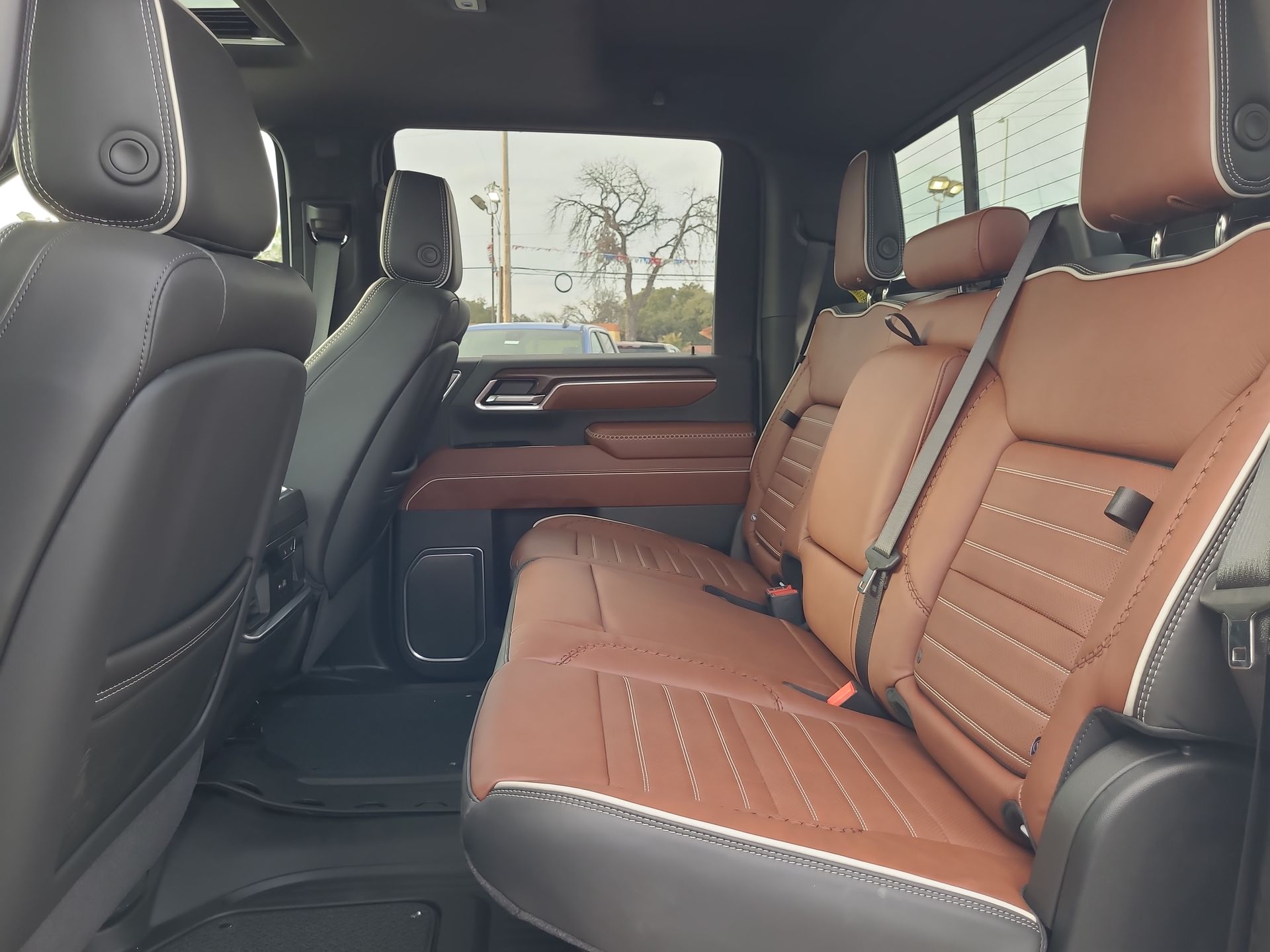 2026 GMC Sierra 3500HD Denali Ultimate - Photo 86