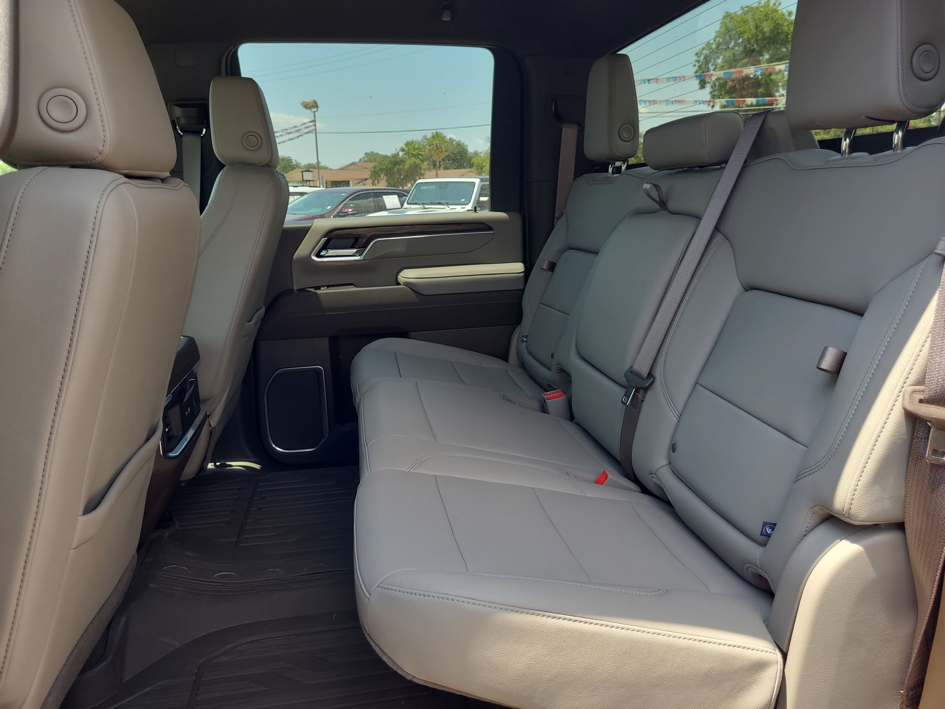 2025 GMC Sierra 2500HD SLT - Photo 86