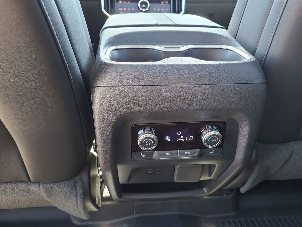 2026 GMC Acadia Denali - Photo 22