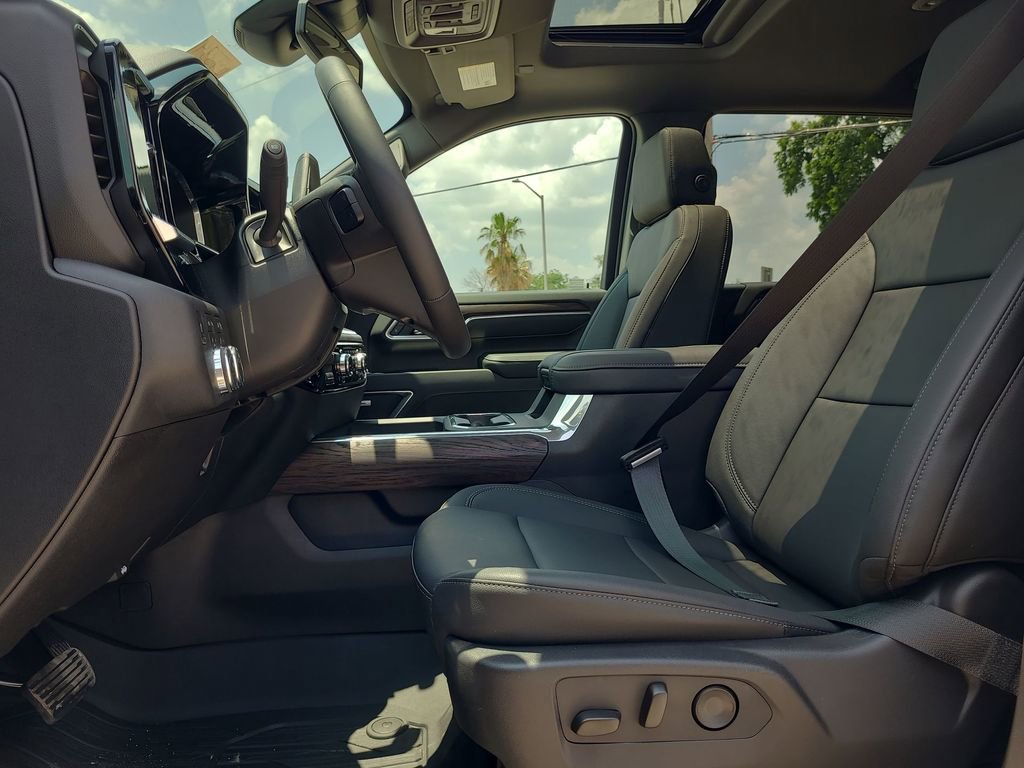 2026 GMC Sierra 3500HD SLT - Photo 20