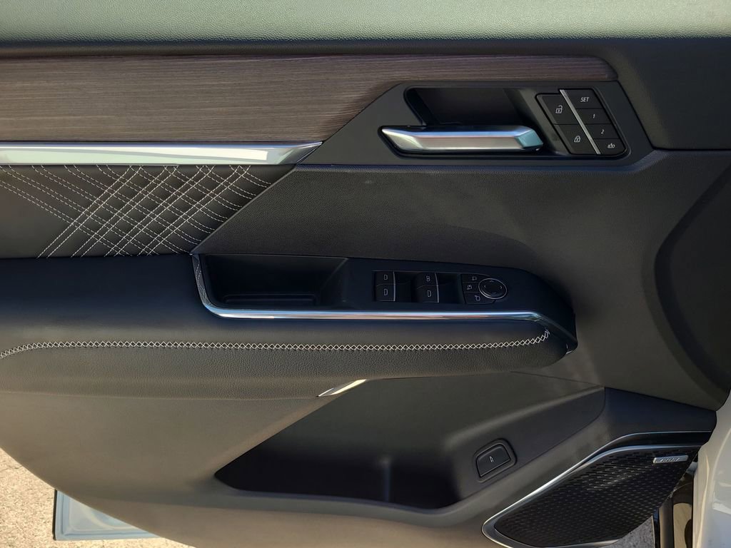 2026 GMC Acadia Denali - Photo 23