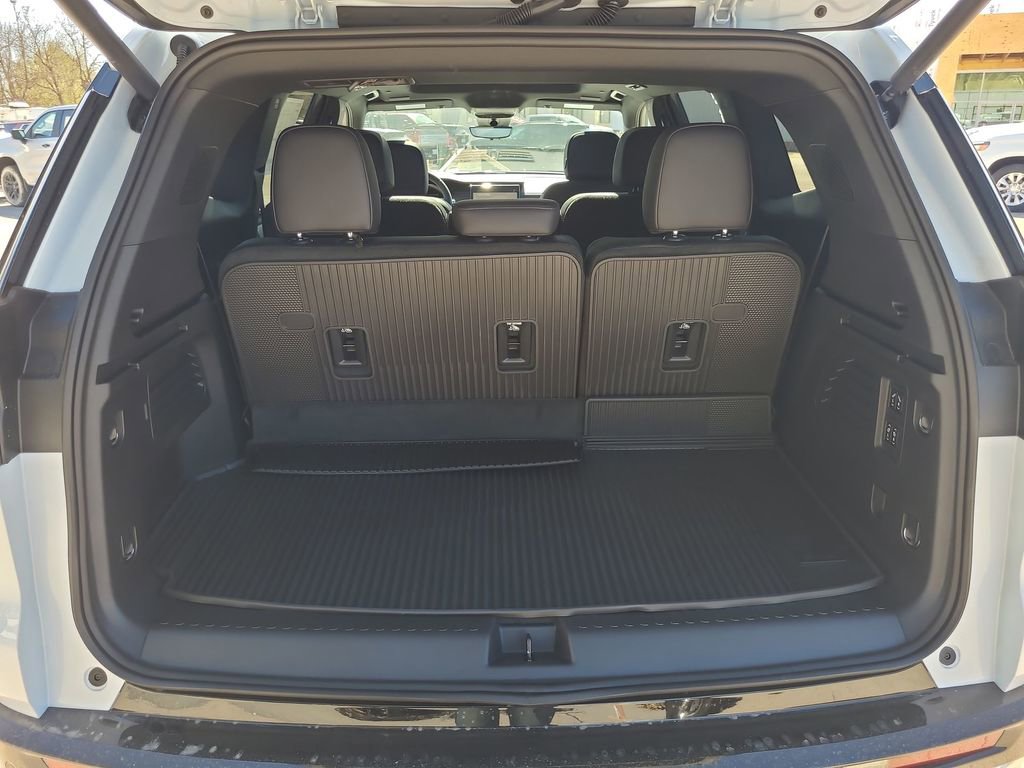 2026 GMC Acadia Denali - Photo 27