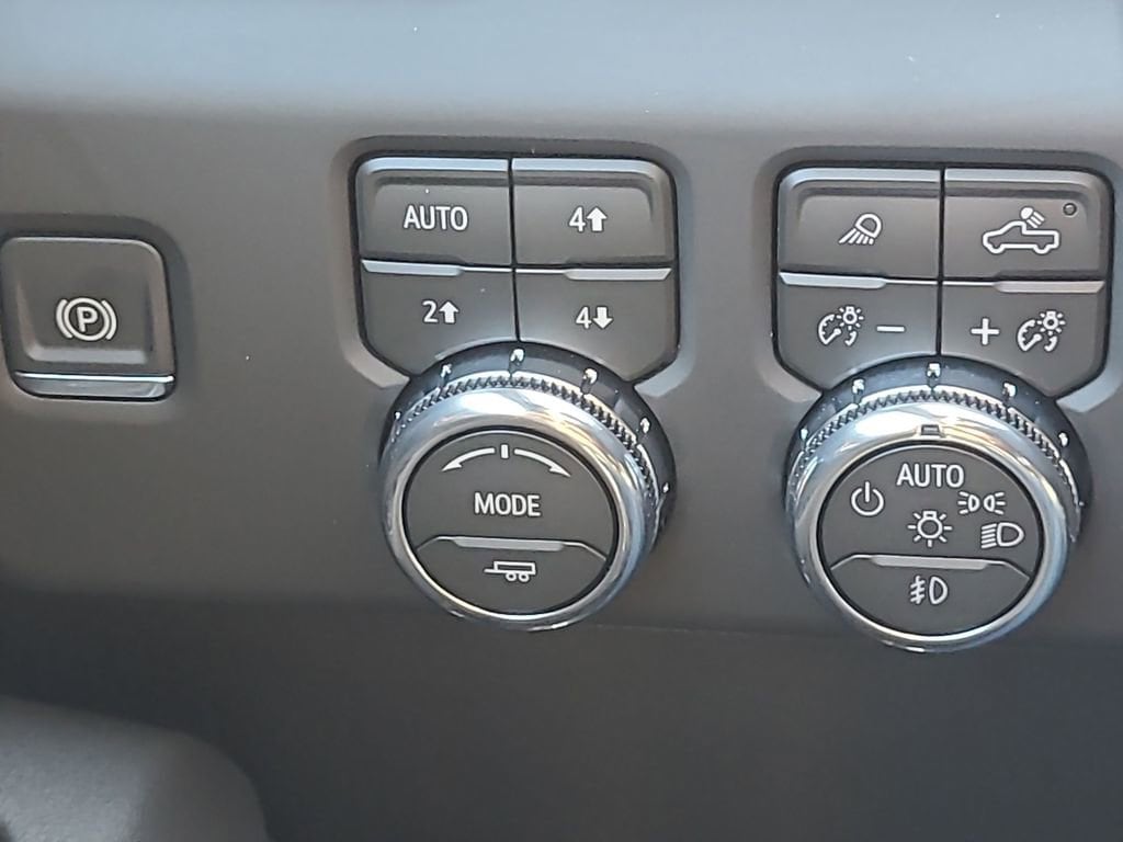 2026 GMC Sierra 2500HD AT4 - Photo 18