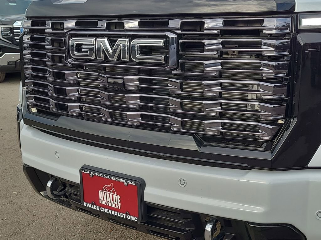 2026 GMC Sierra 3500HD Denali Ultimate - Photo 32