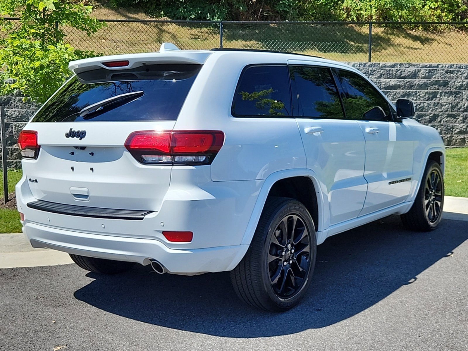 Used 2021 Jeep Grand Cherokee Laredo X with VIN 1C4RJFAG6MC633108 for sale in Alexandria, VA