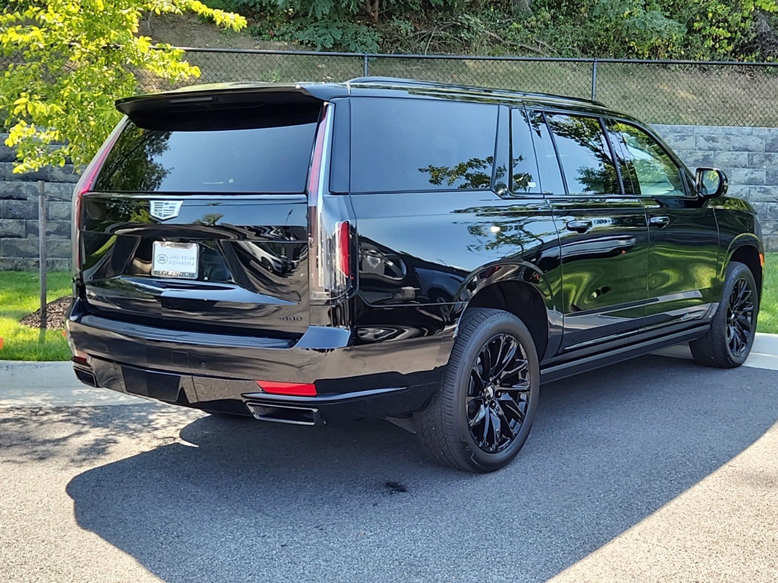 Used 2023 Cadillac Escalade ESV Sport Platinum with VIN 1GYS4RKL3PR373350 for sale in Alexandria, VA