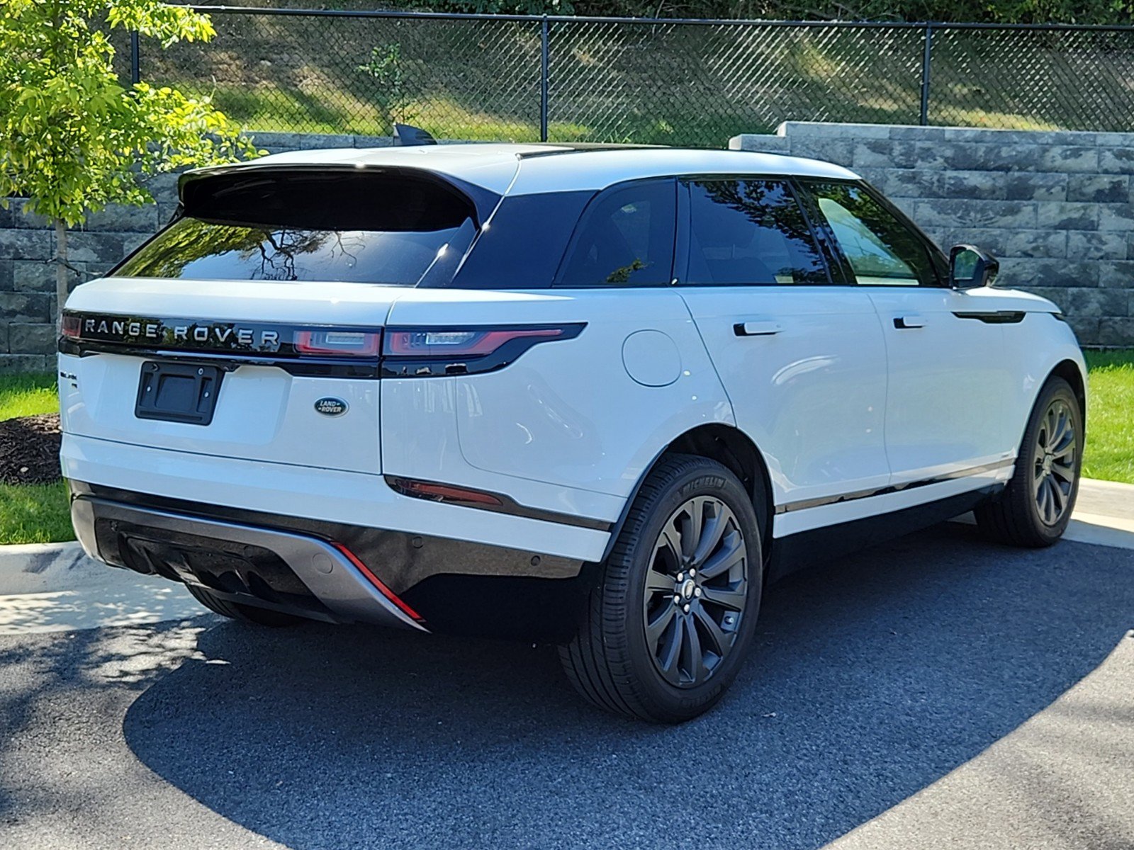 Used 2018 Land Rover Range Rover Velar SE with VIN SALYL2RN8JA757558 for sale in Alexandria, VA