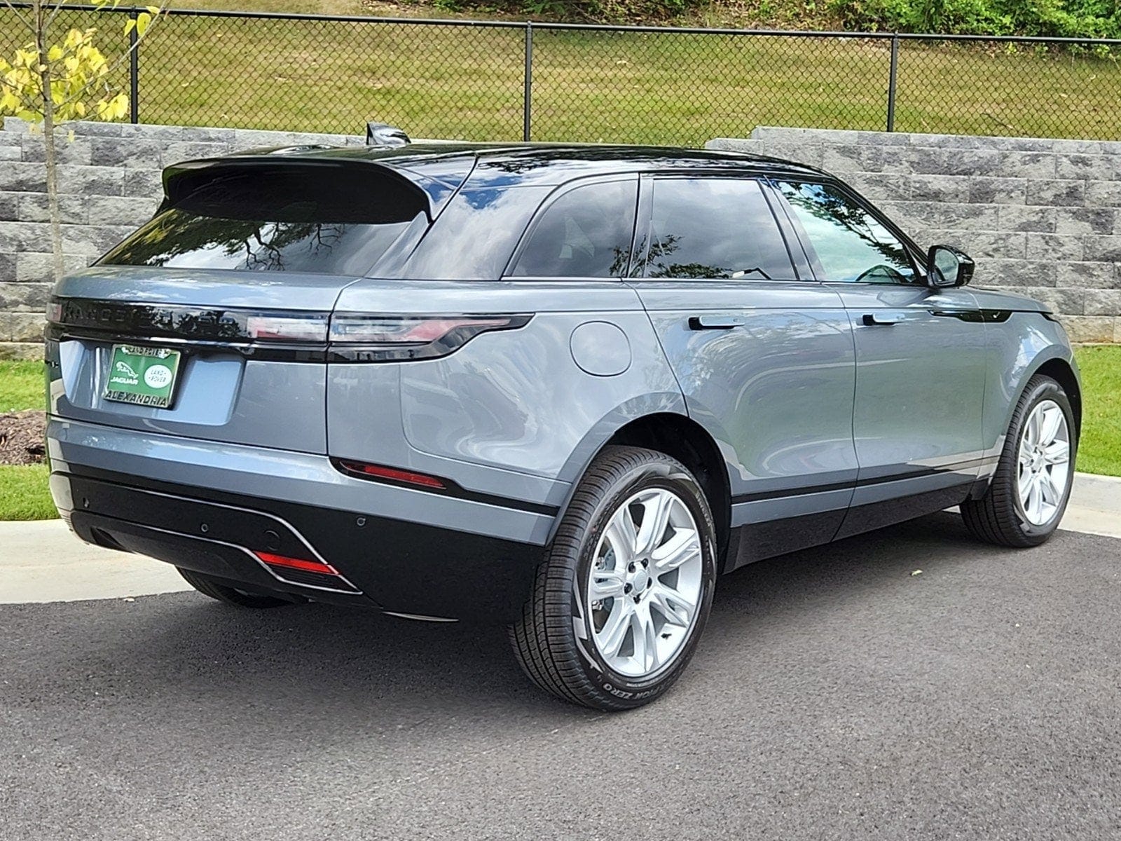 Used 2024 Land Rover Range Rover Velar Dynamic SE with VIN SALYL2EX0RA369775 for sale in Alexandria, VA