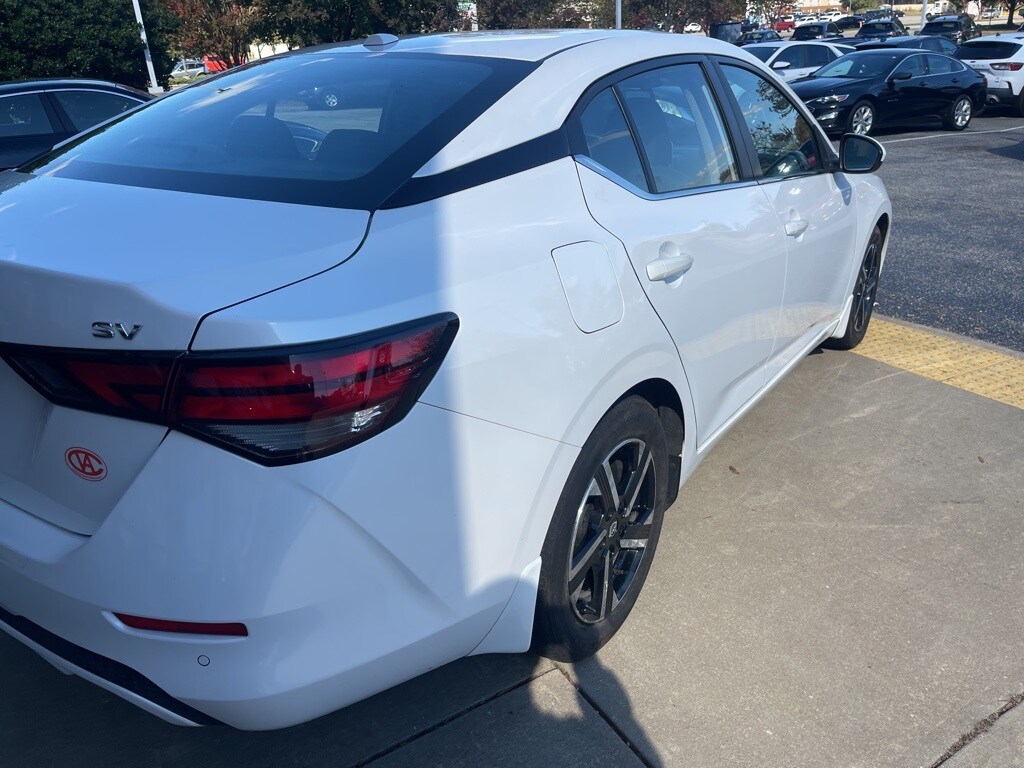 2024 Nissan Sentra SV photo 3
