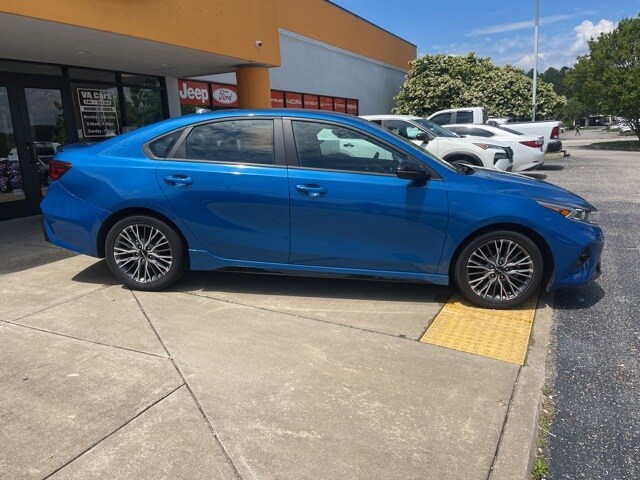 2023 Kia Forte GT-Line photo 2