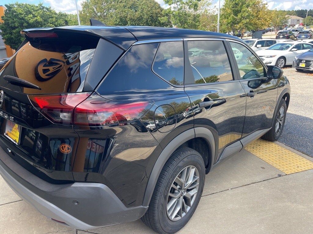 2023 Nissan Rogue S photo 3