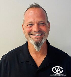Staff member David Frank from 0b590182fb11