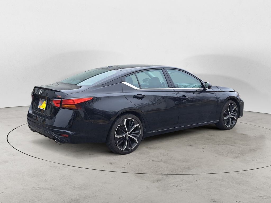 Used 2023 Nissan Altima 2.5 SR Sedan