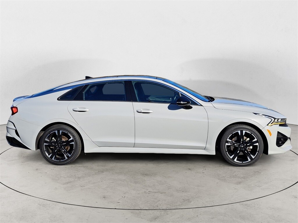 2021 Kia K5 GT-Line photo 2