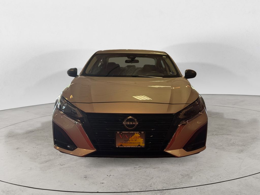 2024 Nissan Altima SV - Photo 8
