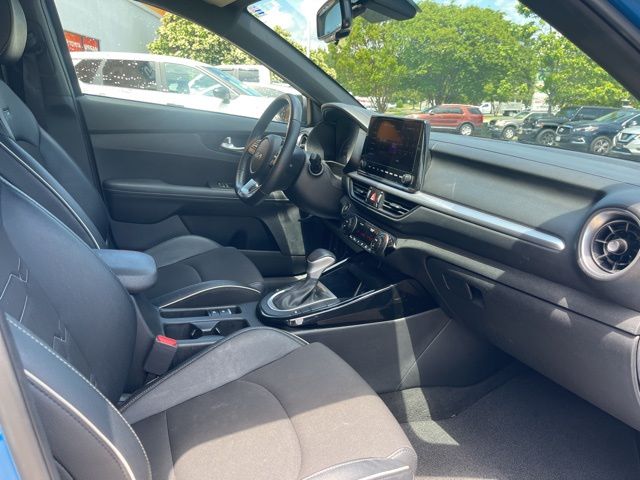 2023 Kia Forte GT-Line - Photo 18