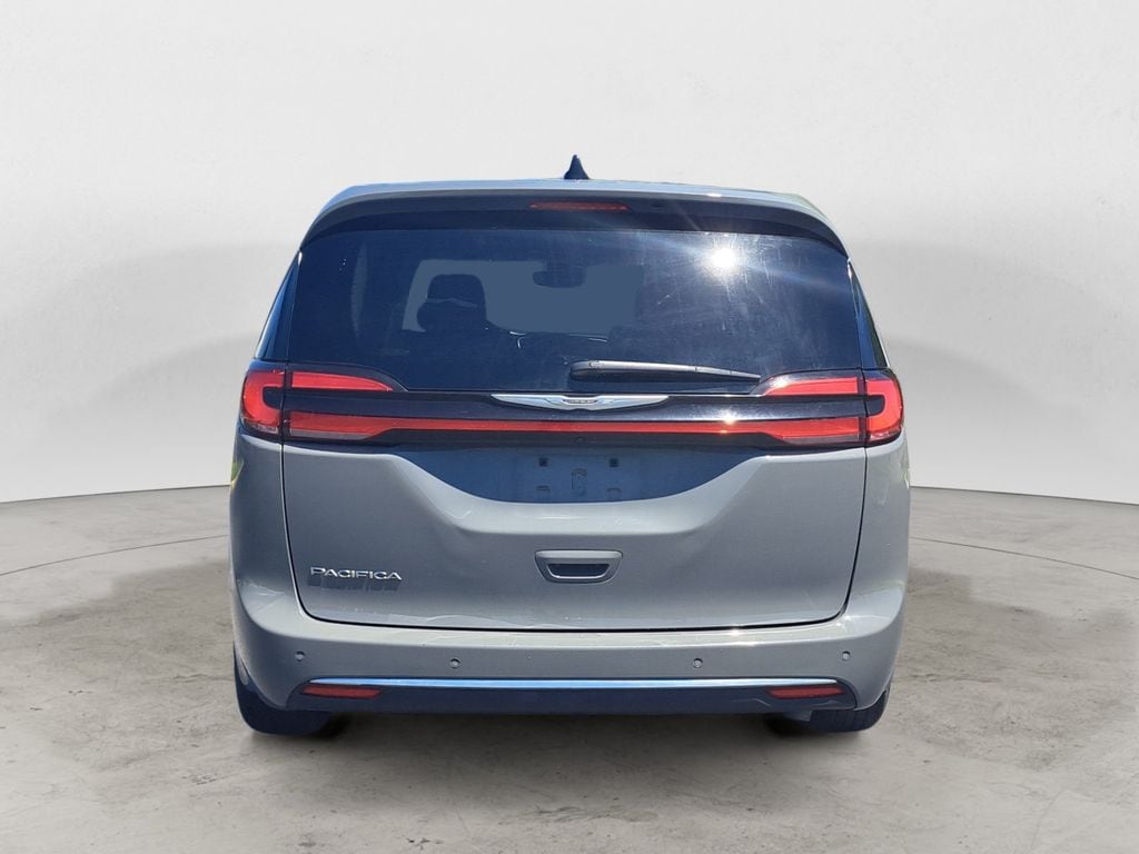 Used 2023 Chrysler Pacifica Touring L Minivan/Van