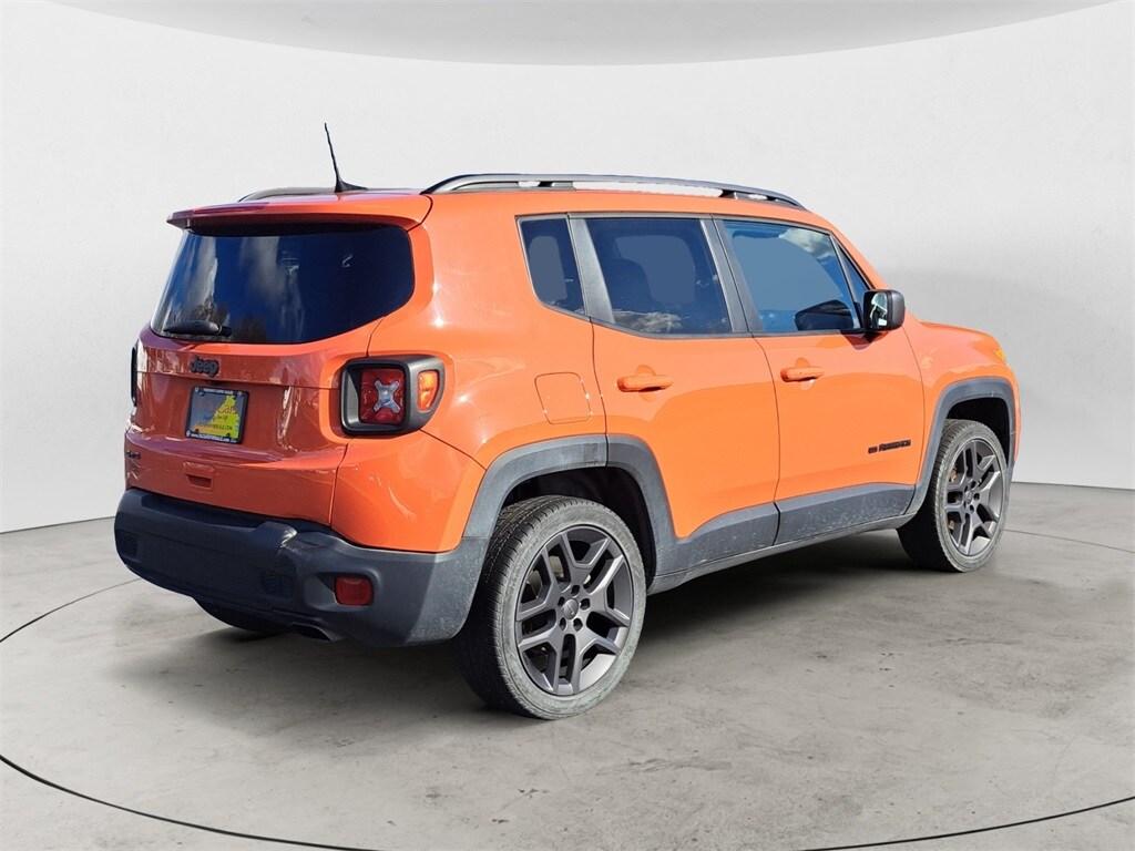 2021 Jeep Renegade Latitude photo 3