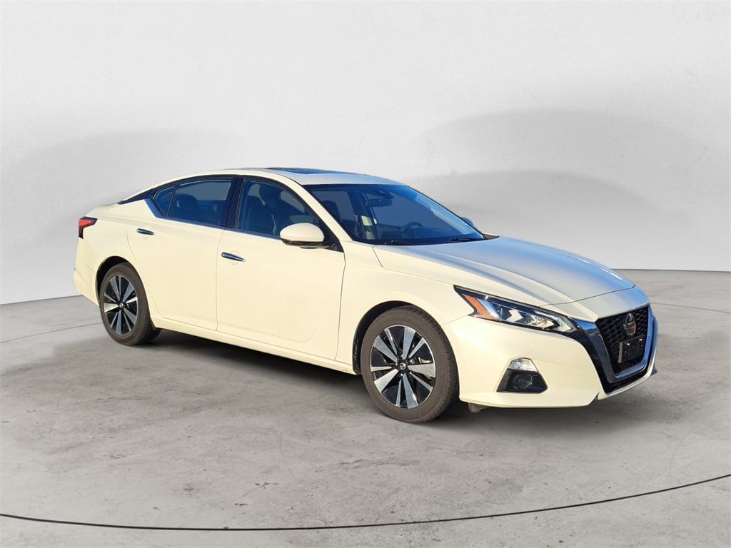 2022 Nissan Altima SL