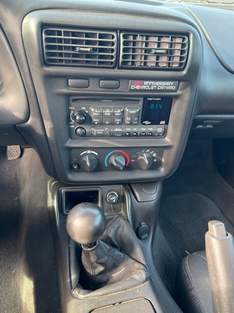 2002 Chevrolet Camaro Z28 - Photo 10