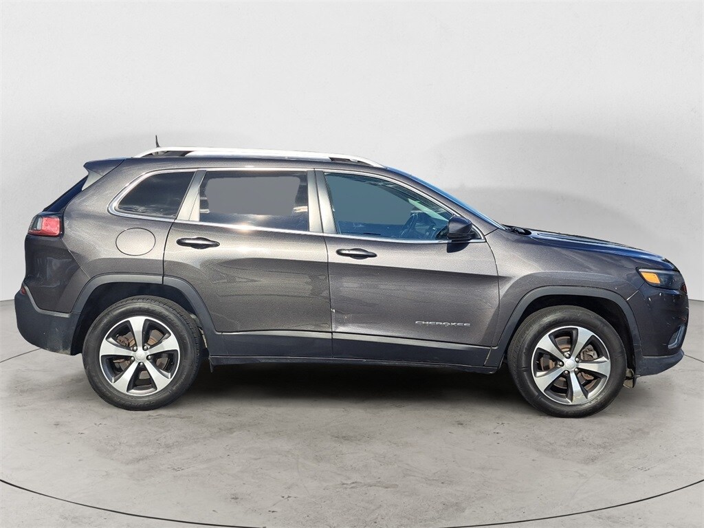 2019 Jeep Cherokee Limited photo 2