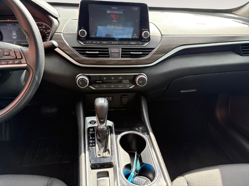 2024 Nissan Altima SV - Photo 11